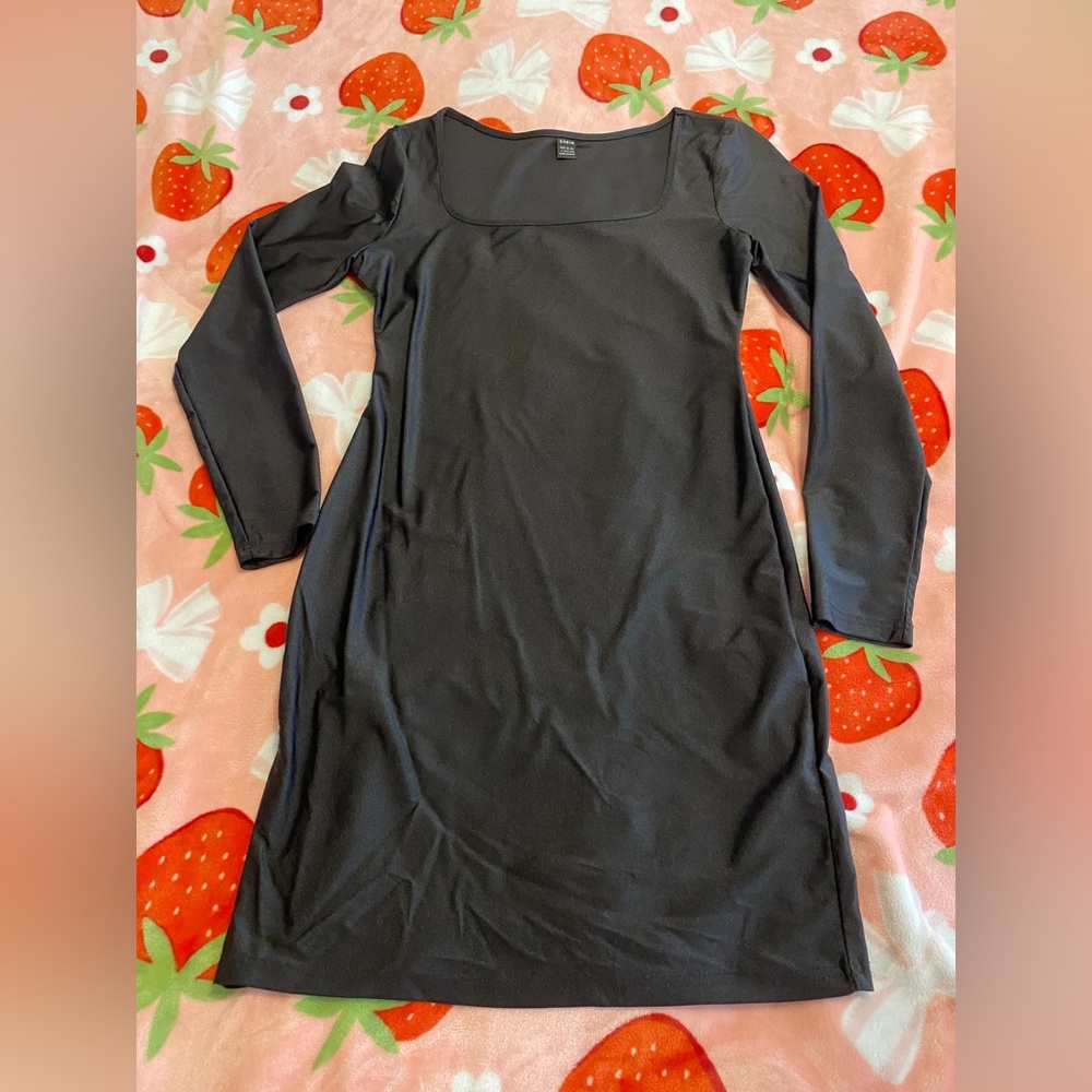 SHEIN Classic Black Long Sleeve Dress